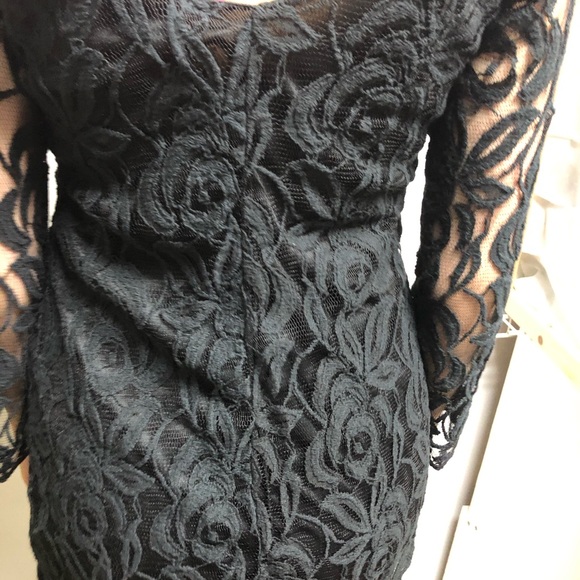 Beautiful Black Lace dress - Picture 3 of 7